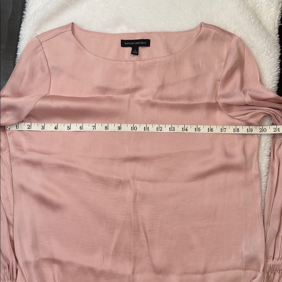 NWT Banana Republic Pink Satin Long Sleeve Top Size S - Picture 11 of 12